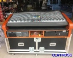 Large lifting mixer case soundcraft